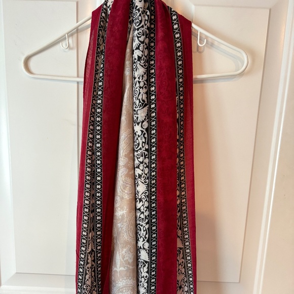 Scarf, Shawl Measures 68”x 32”, Excellent Condition - Picture 2 of 6